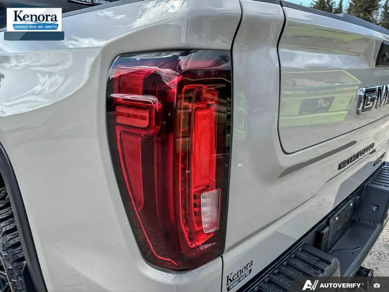 GMC Sierra 1500 снимка GMC Sierra 1500