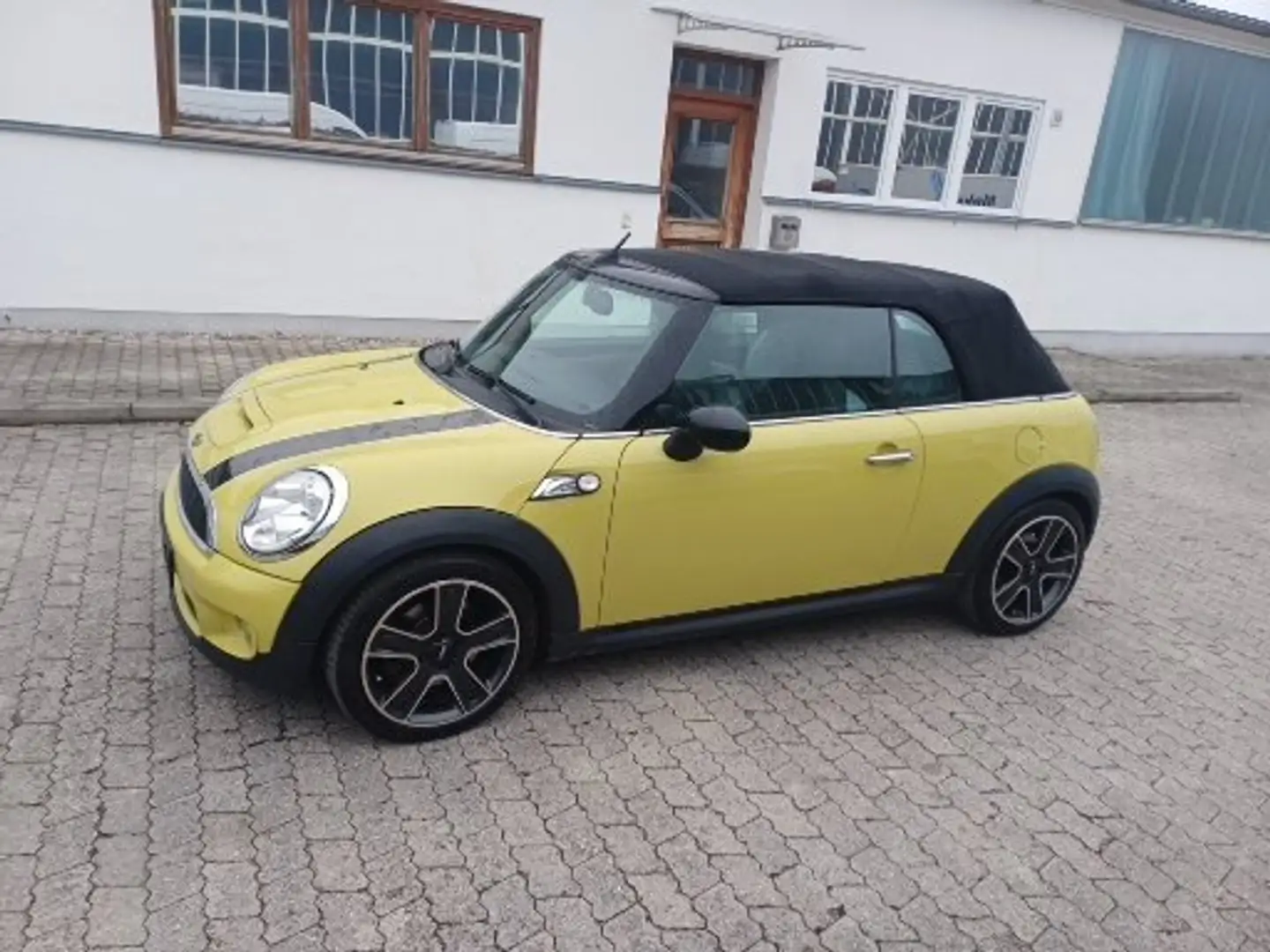 MINI Cooper S Cabrio Cooper S (Scheckheftgepflegt) Tüv bis May 2027 Beige - 1