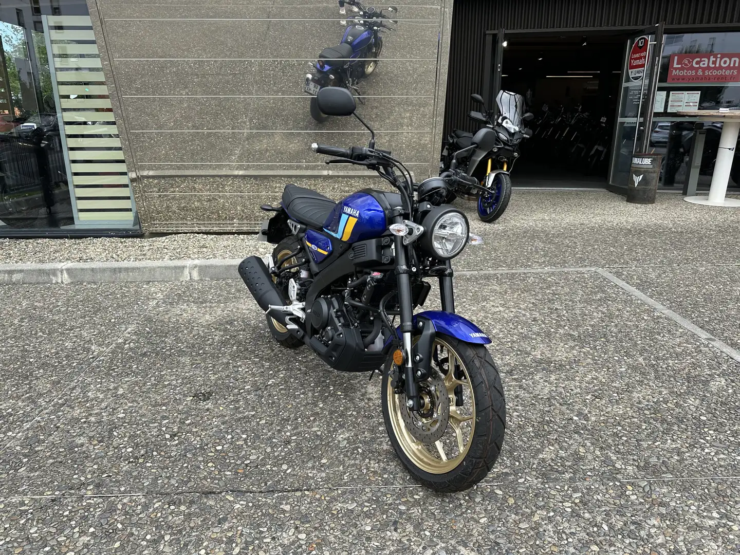 Yamaha XSR 125 Blau - 2