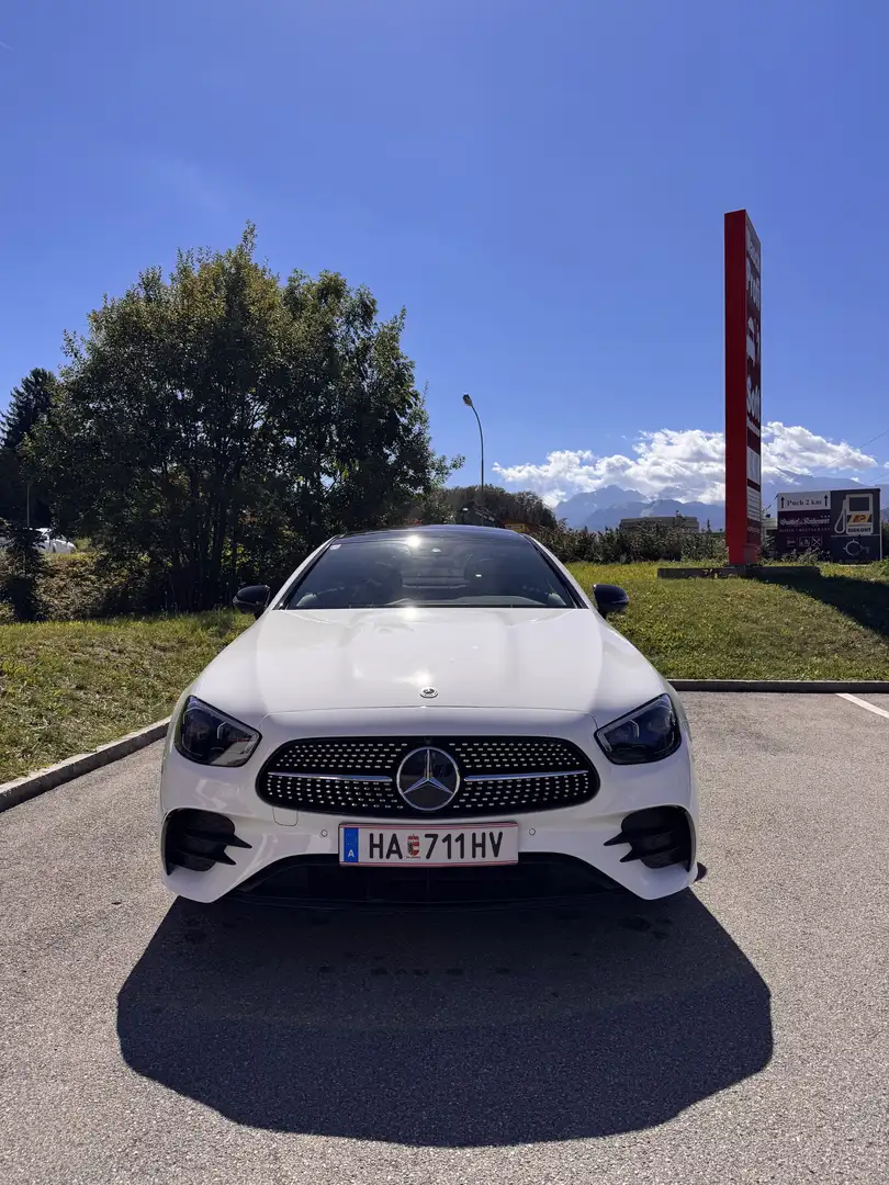 Mercedes-Benz E 220 d 4MATIC Aut. Weiß - 2