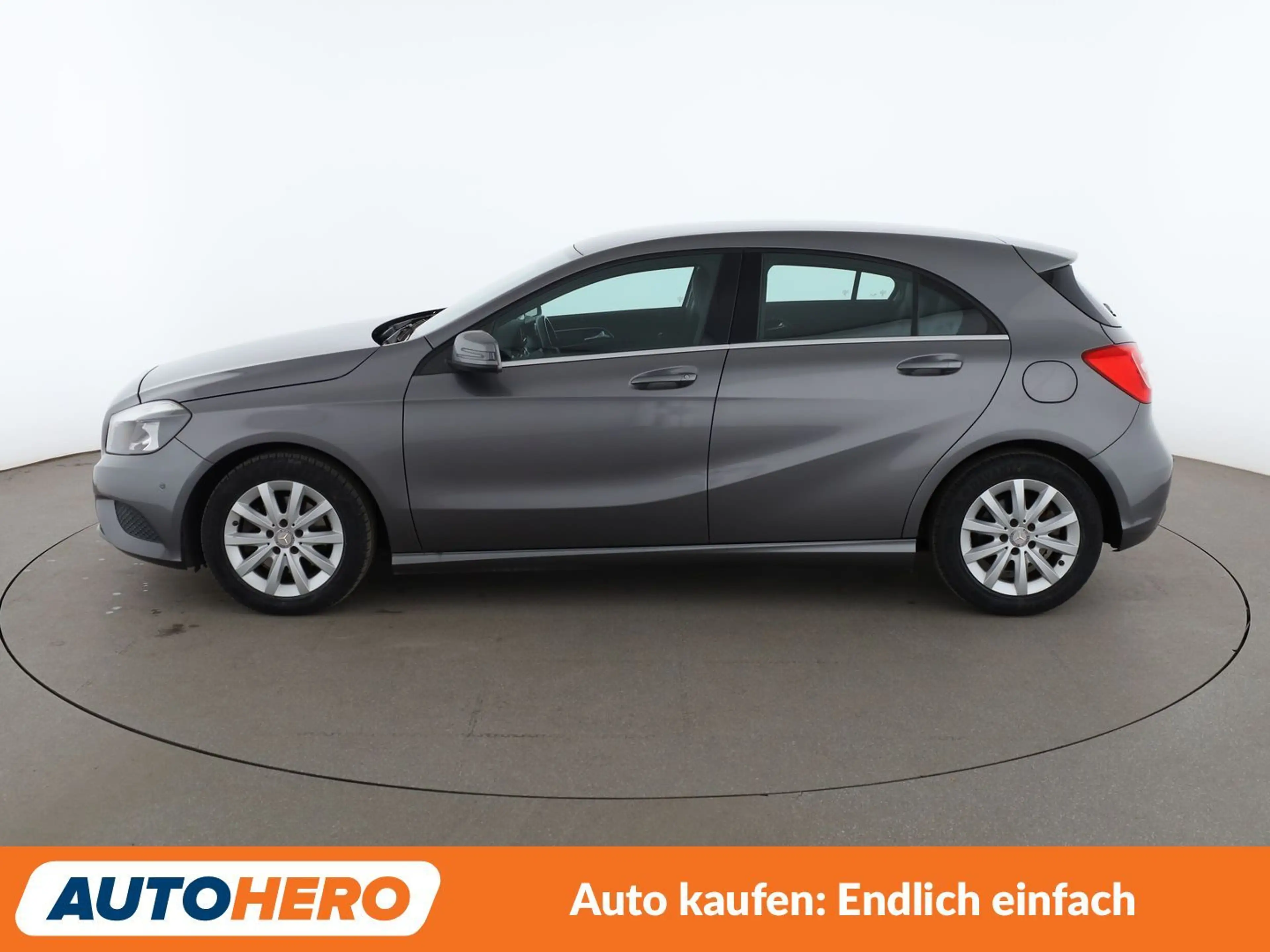 Mercedes-Benz A 180 A 180 BlueEfficiency Style*NAVI*PDC*SHZ*BT* — photo 3