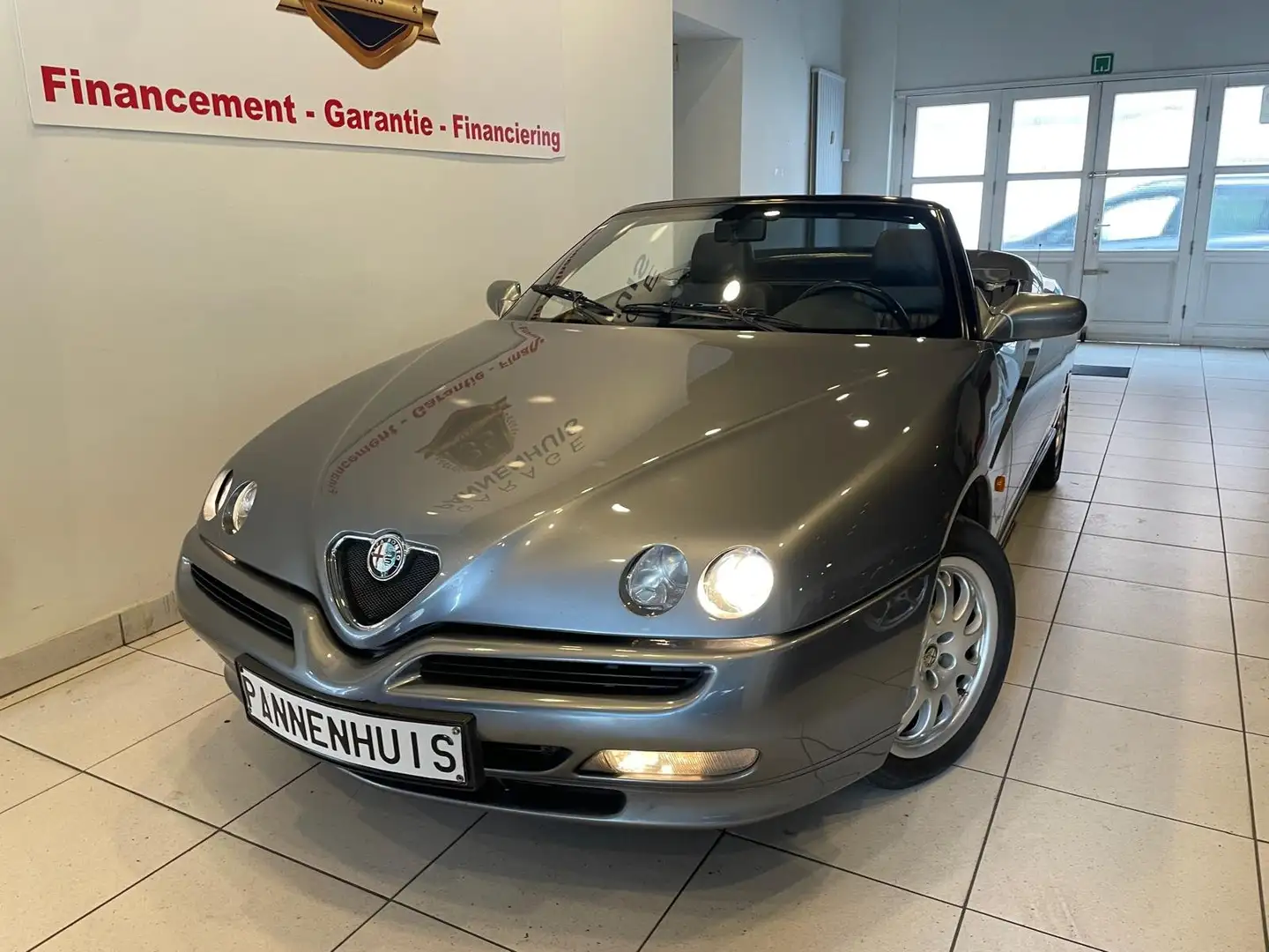 Alfa Romeo Spider 2.0i 16v T.Spark I ENTRETIEN + DISTRI OK Grijs - 1
