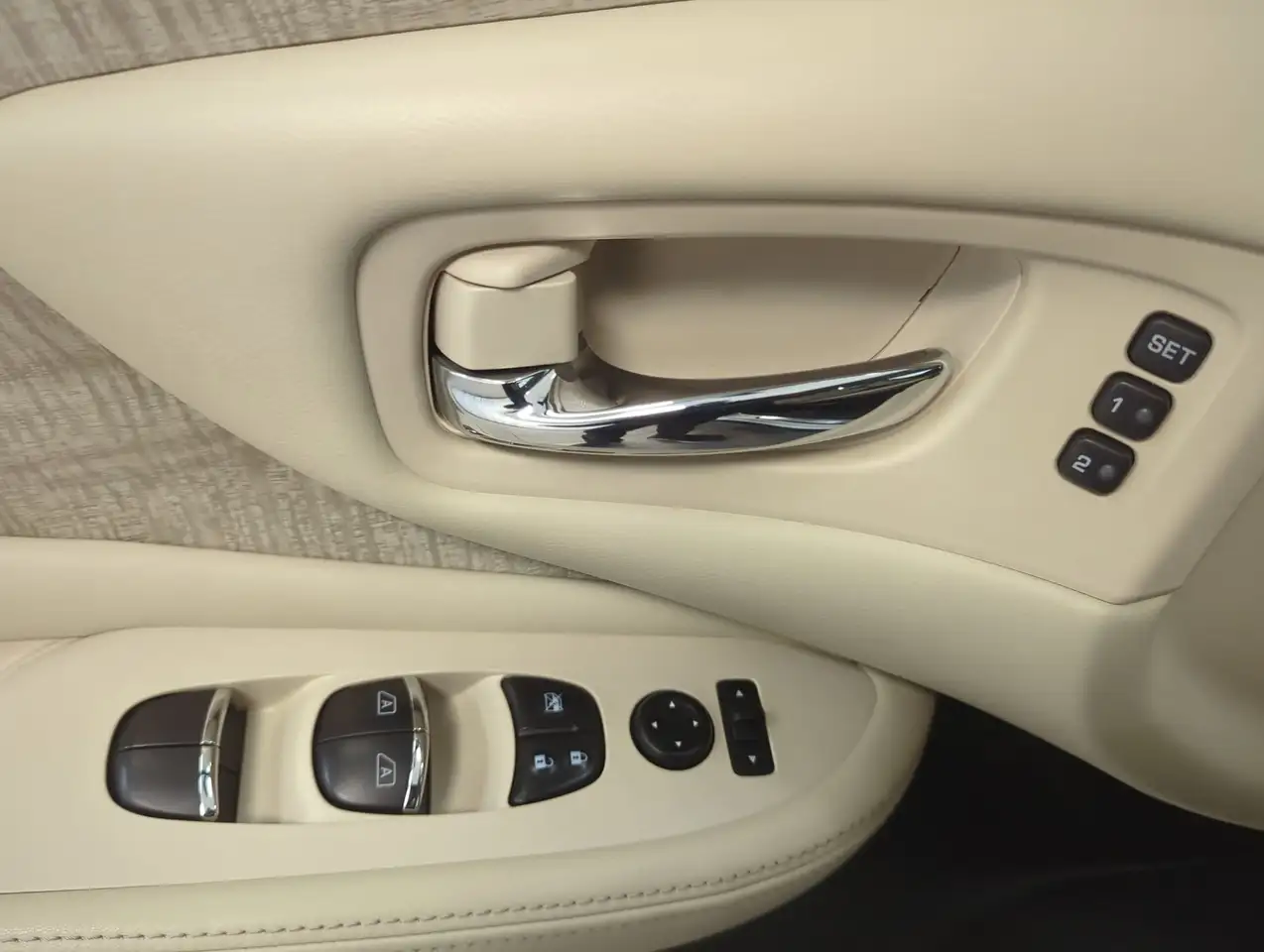 Nissan Murano снимка Nissan Murano