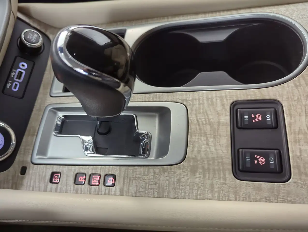 Nissan Murano снимка Nissan Murano