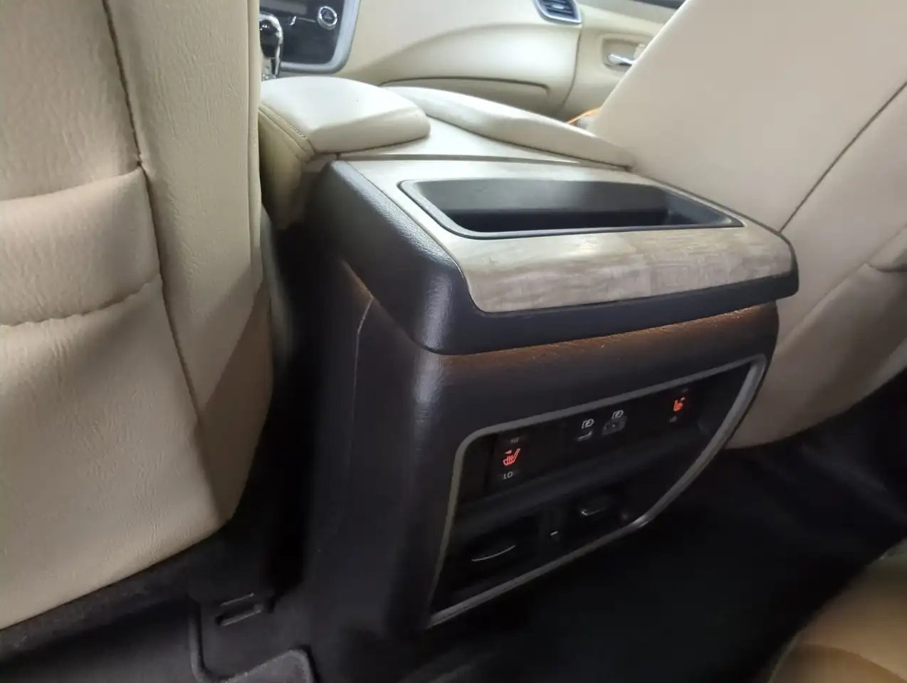Nissan Murano снимка Nissan Murano