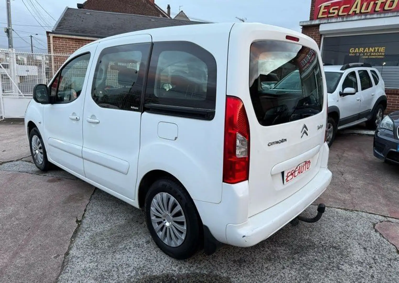 Citroen Berlingo citroën 1,6 hdi 92 cv 5 places attelage Blanc - 2
