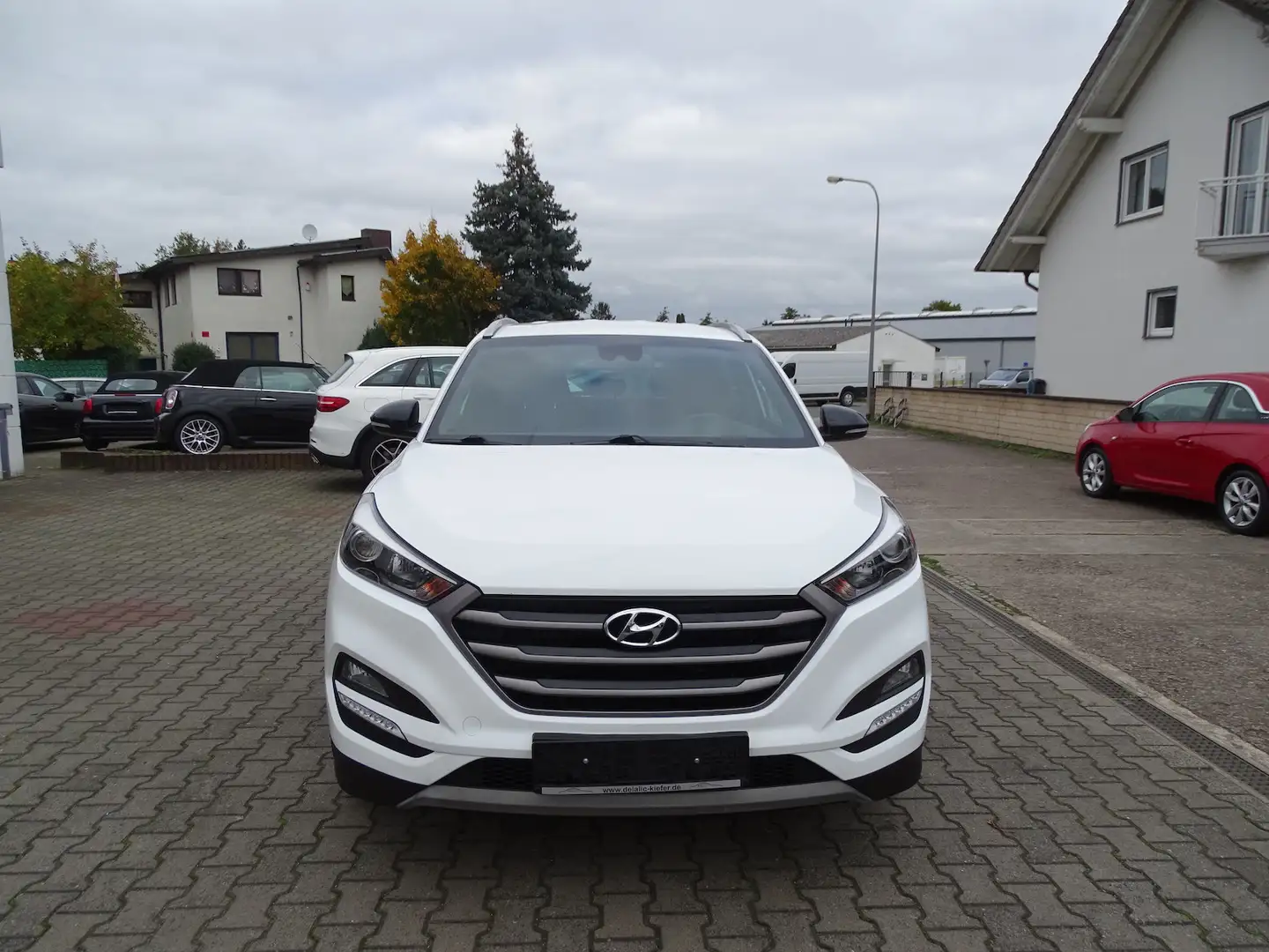 Hyundai TUCSON blue Passion 2WD Klima, Navigation, Sitzheizung Weiß - 2