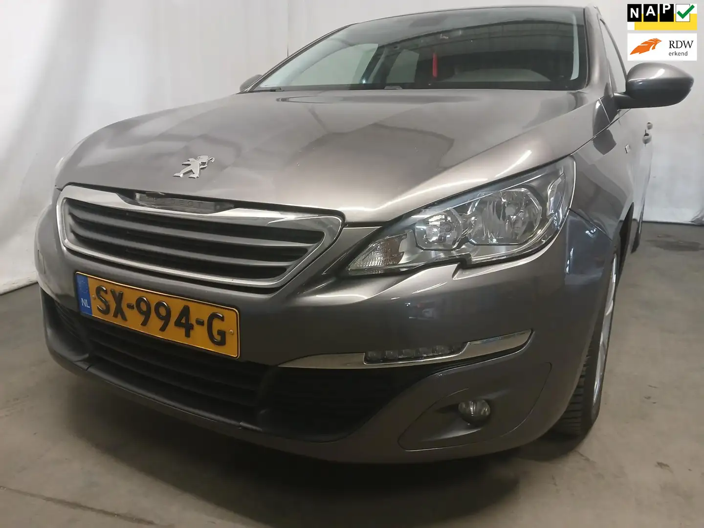 Peugeot 308 SW 1.2 PureTech Style OLIE VERBRUIK!!! Grijs - 1