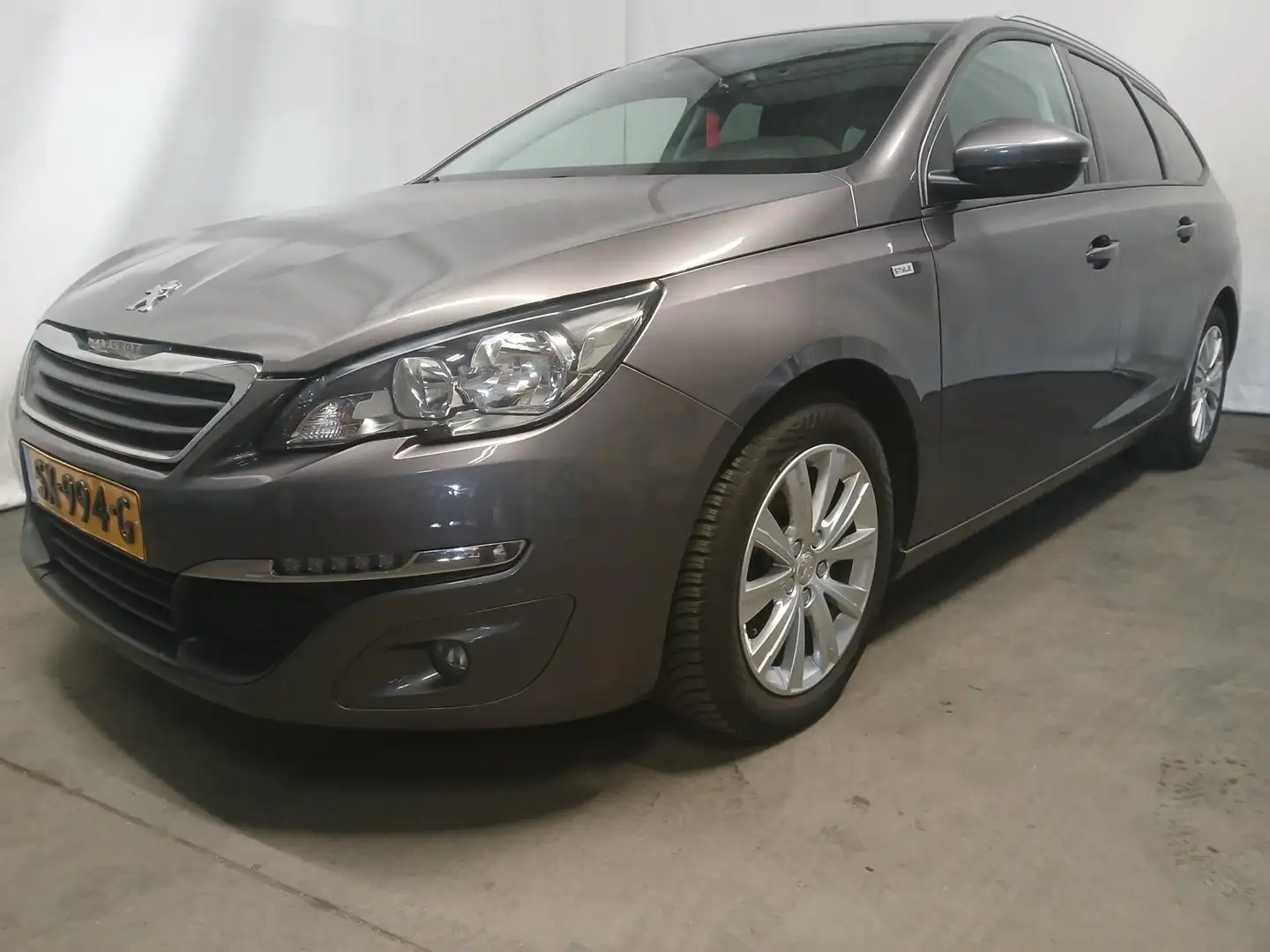 Peugeot 308 SW 1.2 PureTech Style OLIE VERBRUIK!!! Grijs - 2
