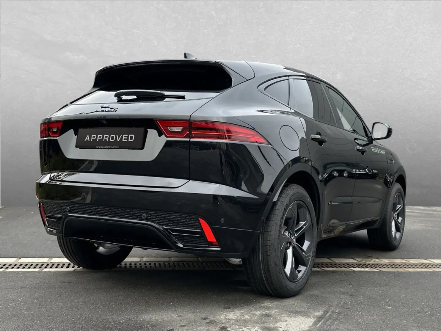 Jaguar E-Pace R-Dynamic SE P160 PANO 360 Kam. 19'' Czarny - 2