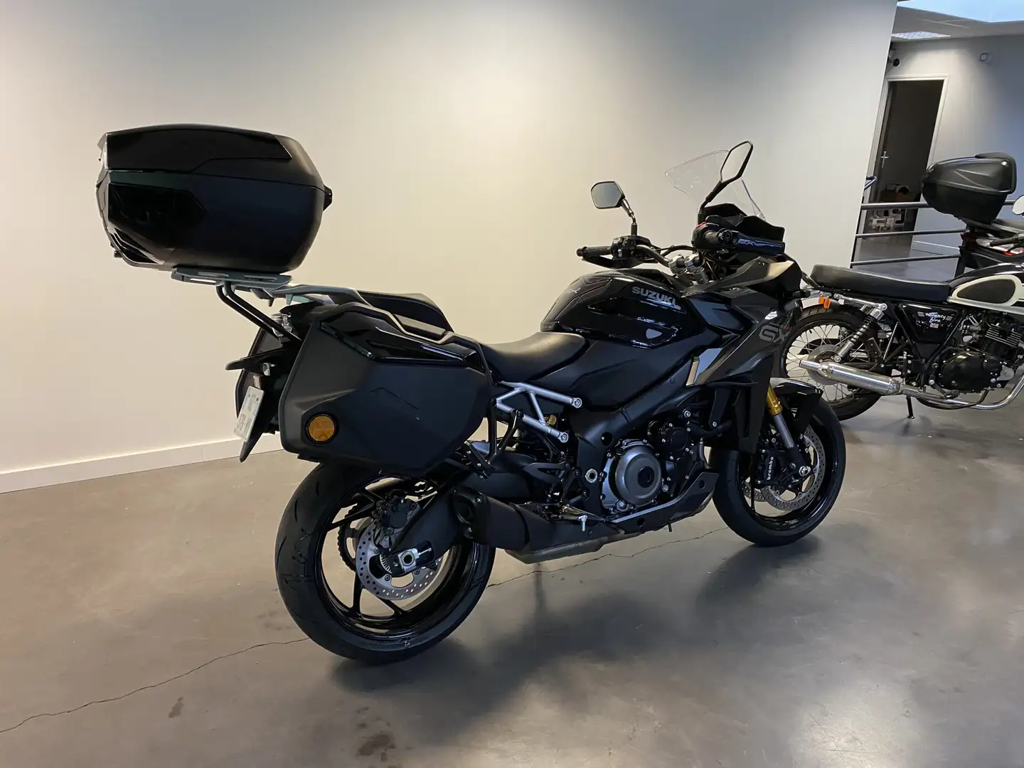 Suzuki GSX-S 1000GX Černá - 2
