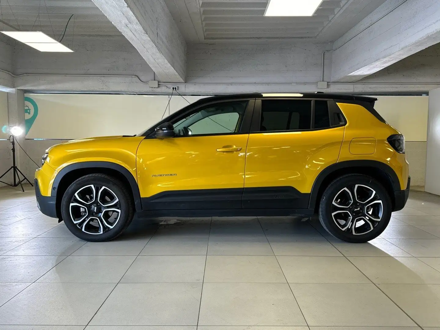 Jeep Avenger BEV 156cv Summit Giallo - 2