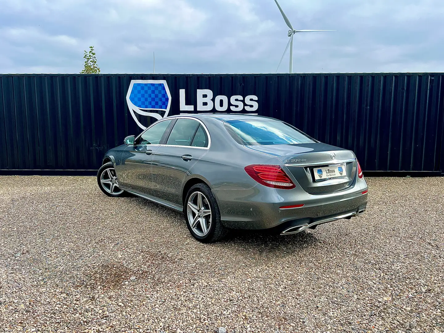 Mercedes-Benz E 300 E 300 de 9G-TRONIC AMG Line Grijs - 2