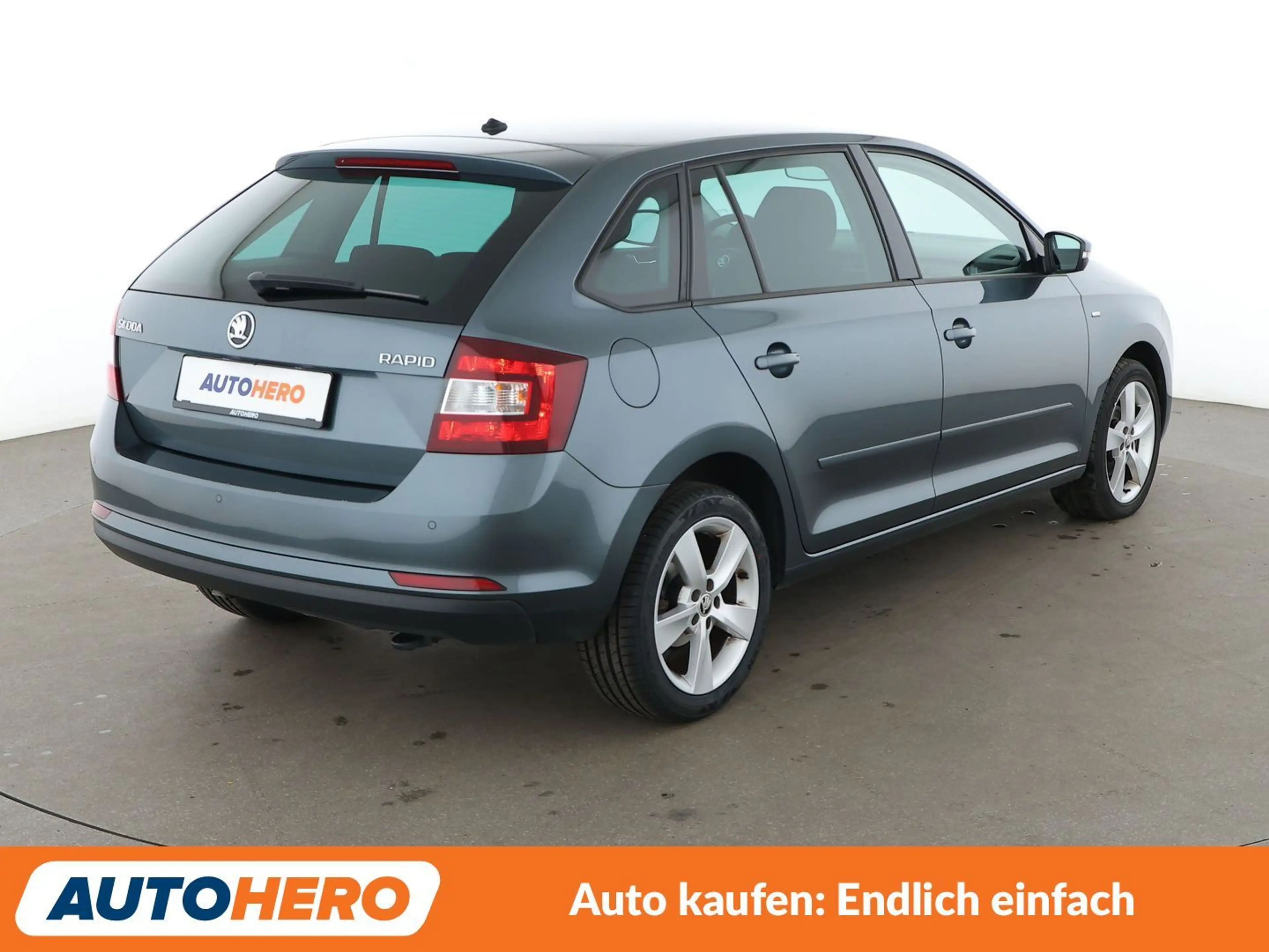 Skoda Rapid/Spaceback 1.0 TSI Clever*PDC*SHZ*KLIMA*TEMPO*GARANTIE* — photo 6
