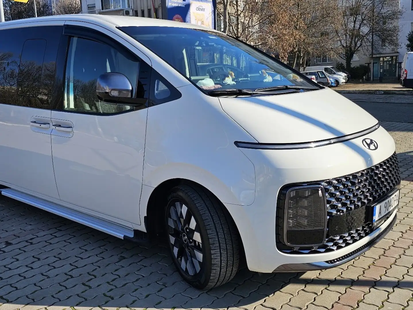 Hyundai STARIA 2.2 CRDi Signature Bianco - 2