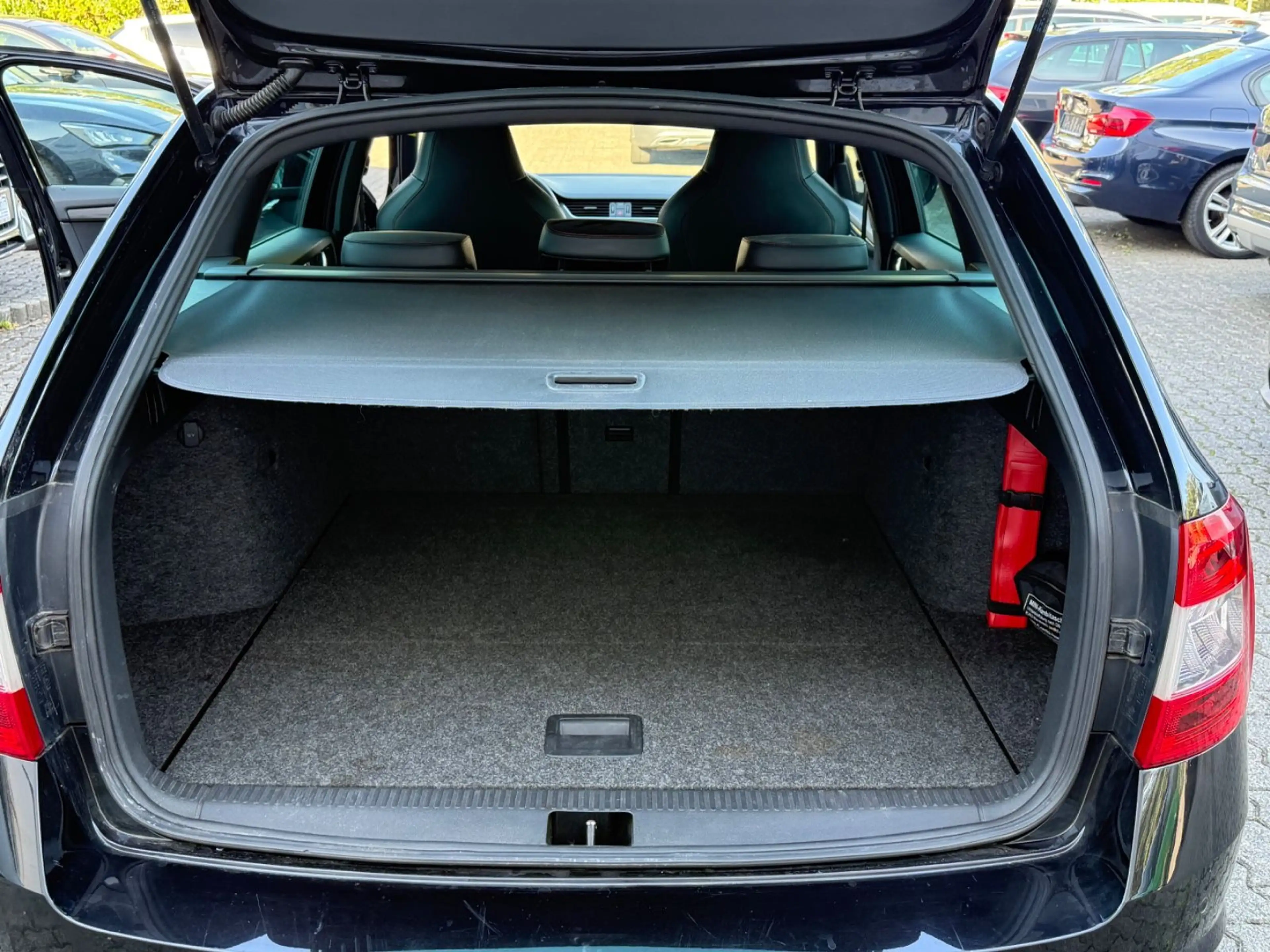 Skoda Octavia Combi RS 2.0 TDI Panorama Navi AHK — photo 14