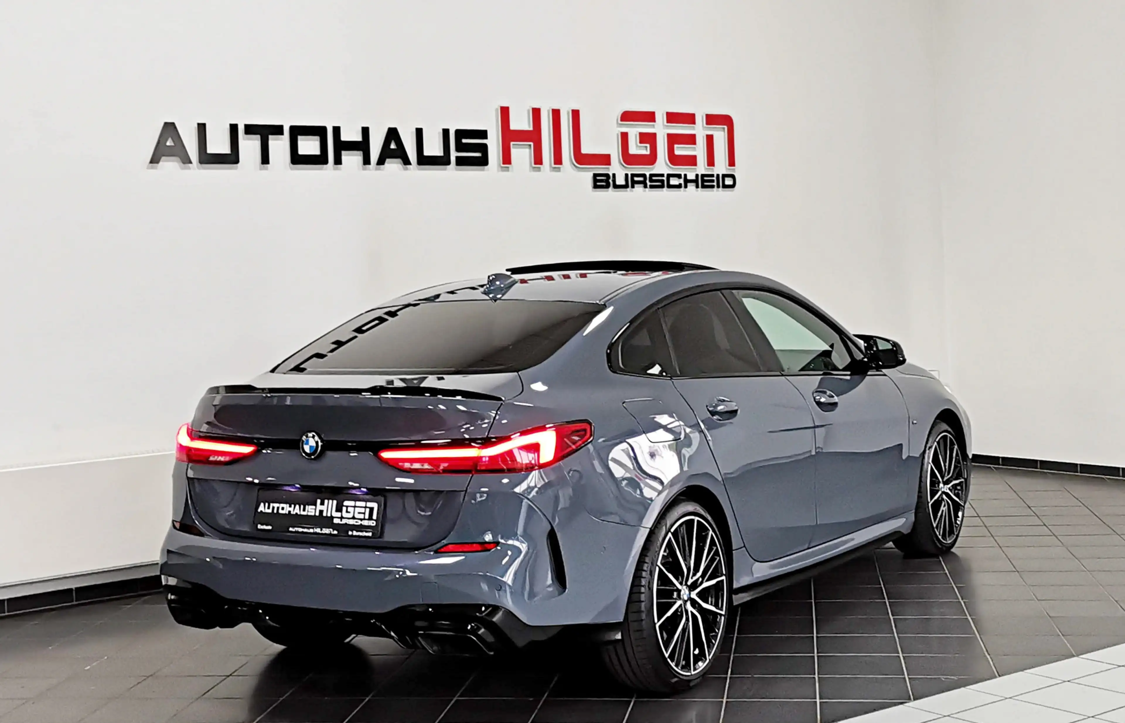 BMW 235 xDrive Aut*DEUTSCH*REMUS*Schale*Pano*R.Kam — photo 6