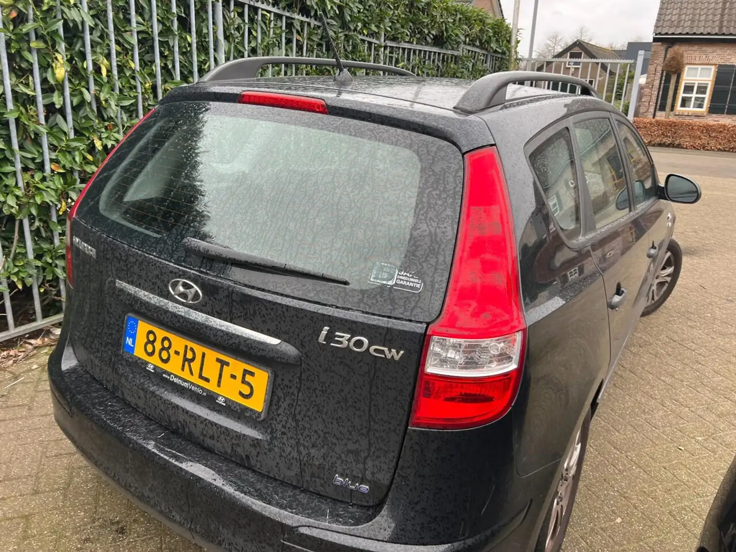 Hyundai i30 CW 1.4I I-DRIVE COOL Zwart - 2