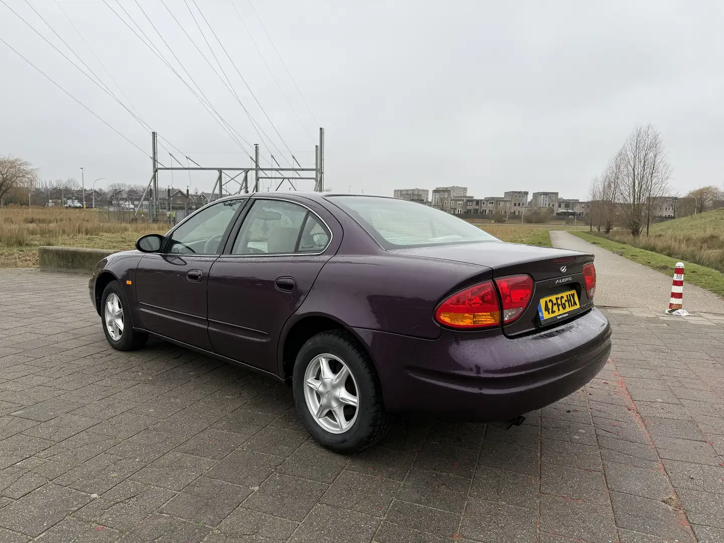 Chevrolet Alero 2.4 SA 95.000km Violett - 2