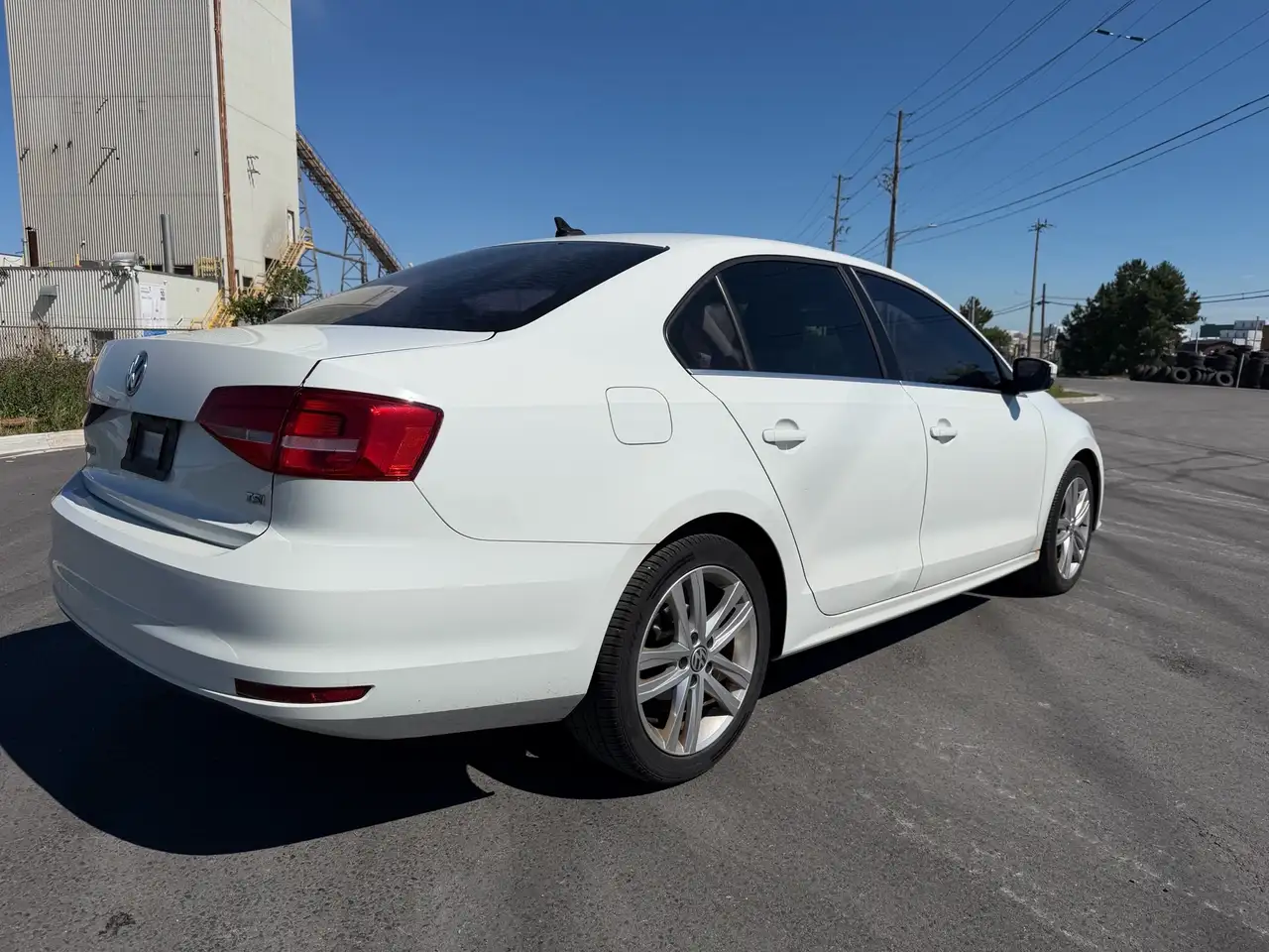 Volkswagen Jetta снимка Volkswagen Jetta