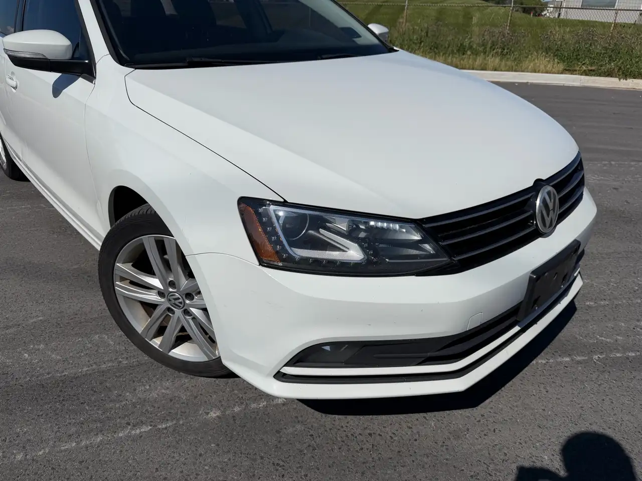 Volkswagen Jetta снимка Volkswagen Jetta