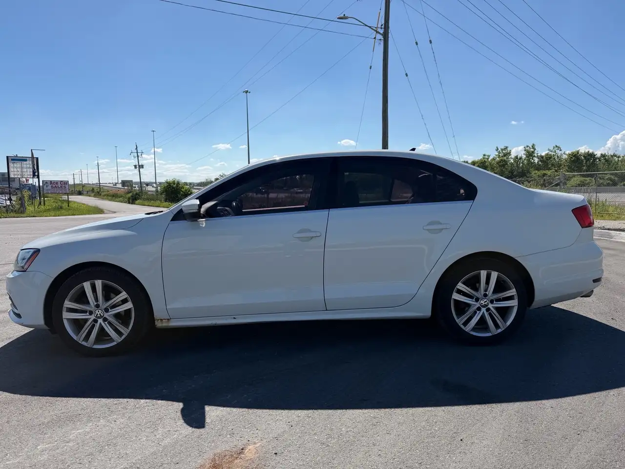 Volkswagen Jetta снимка Volkswagen Jetta