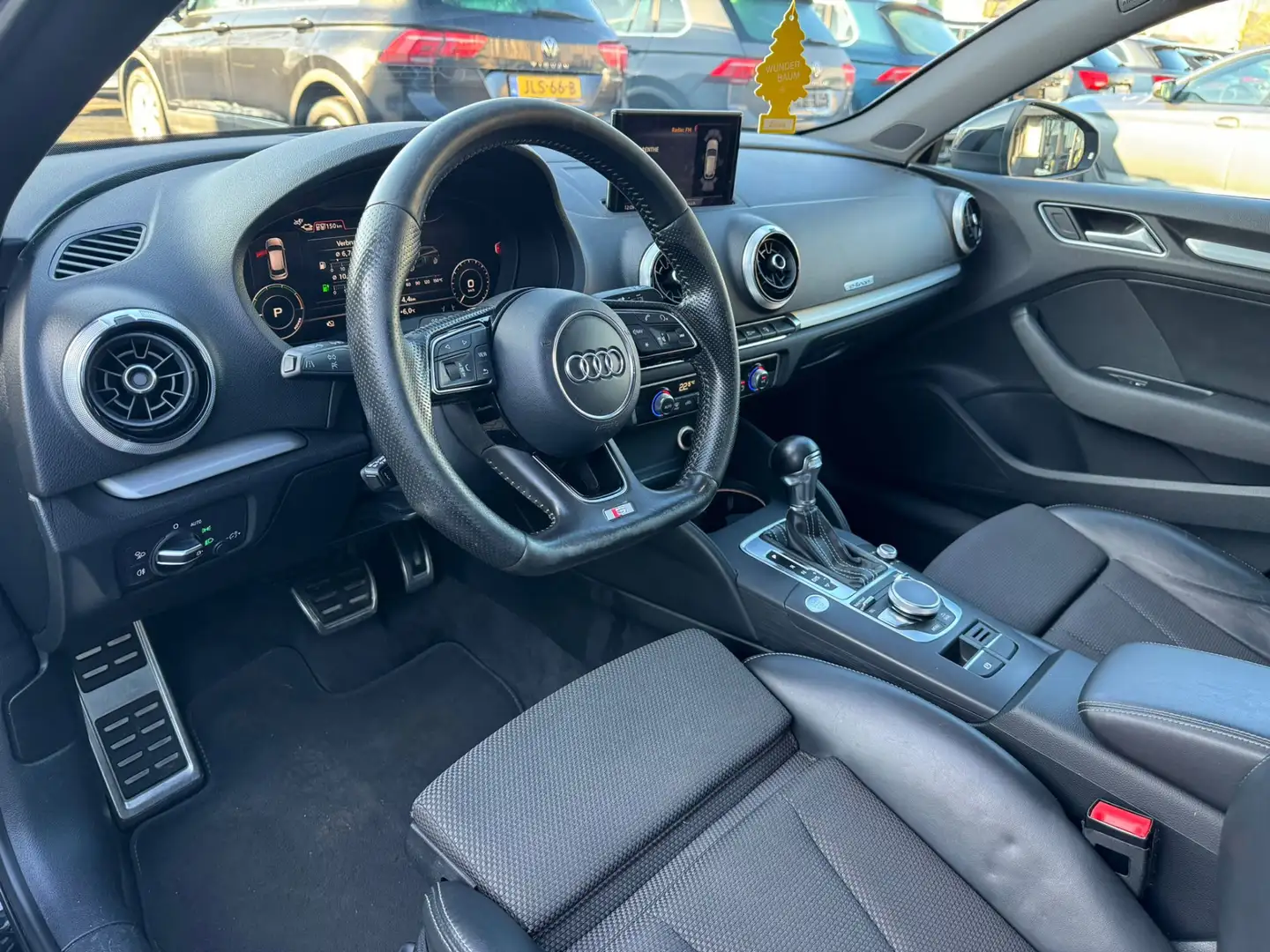 Audi A3 Sportback 1.4 e-tron s line virtual cockpit, trekh Schwarz - 2