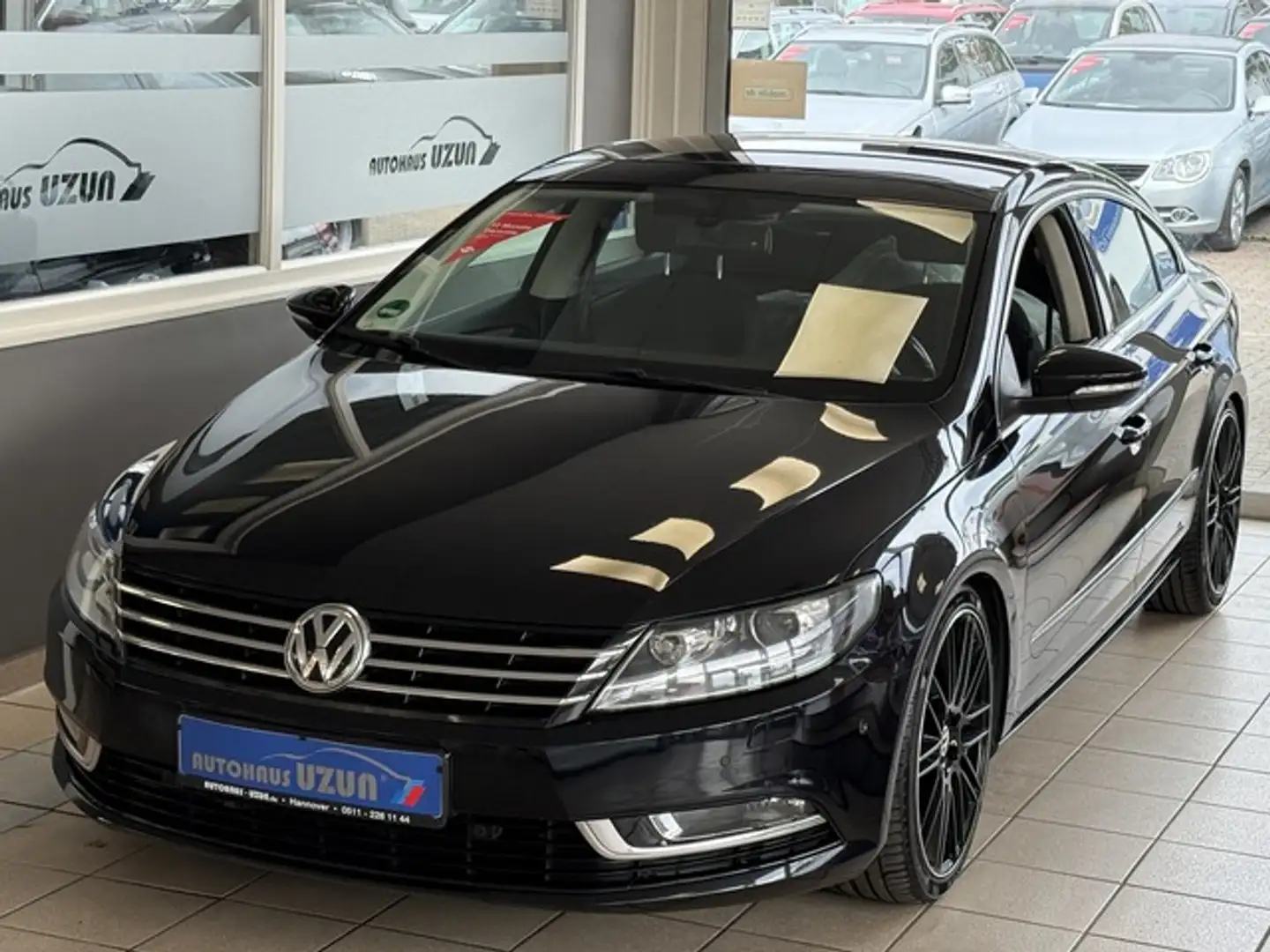 Volkswagen CC Sport Autom Panormama Navi Standhzg Keyless Schwarz - 1