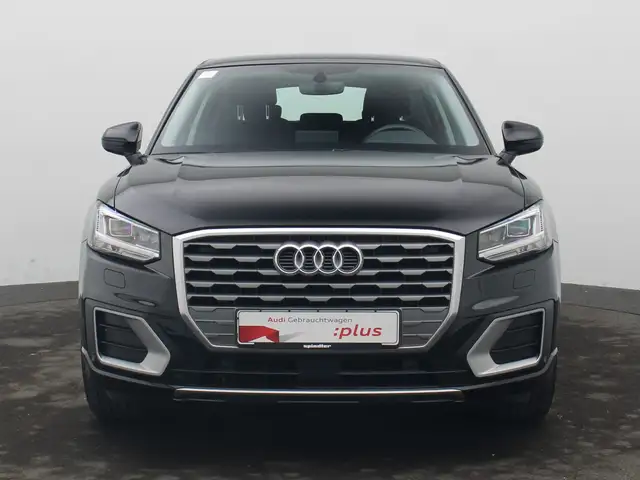 Audi Q2 view 3