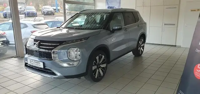 Mitsubishi Outlander 2.4L PHEV Intro Edition LED/SHZ/DAB+
