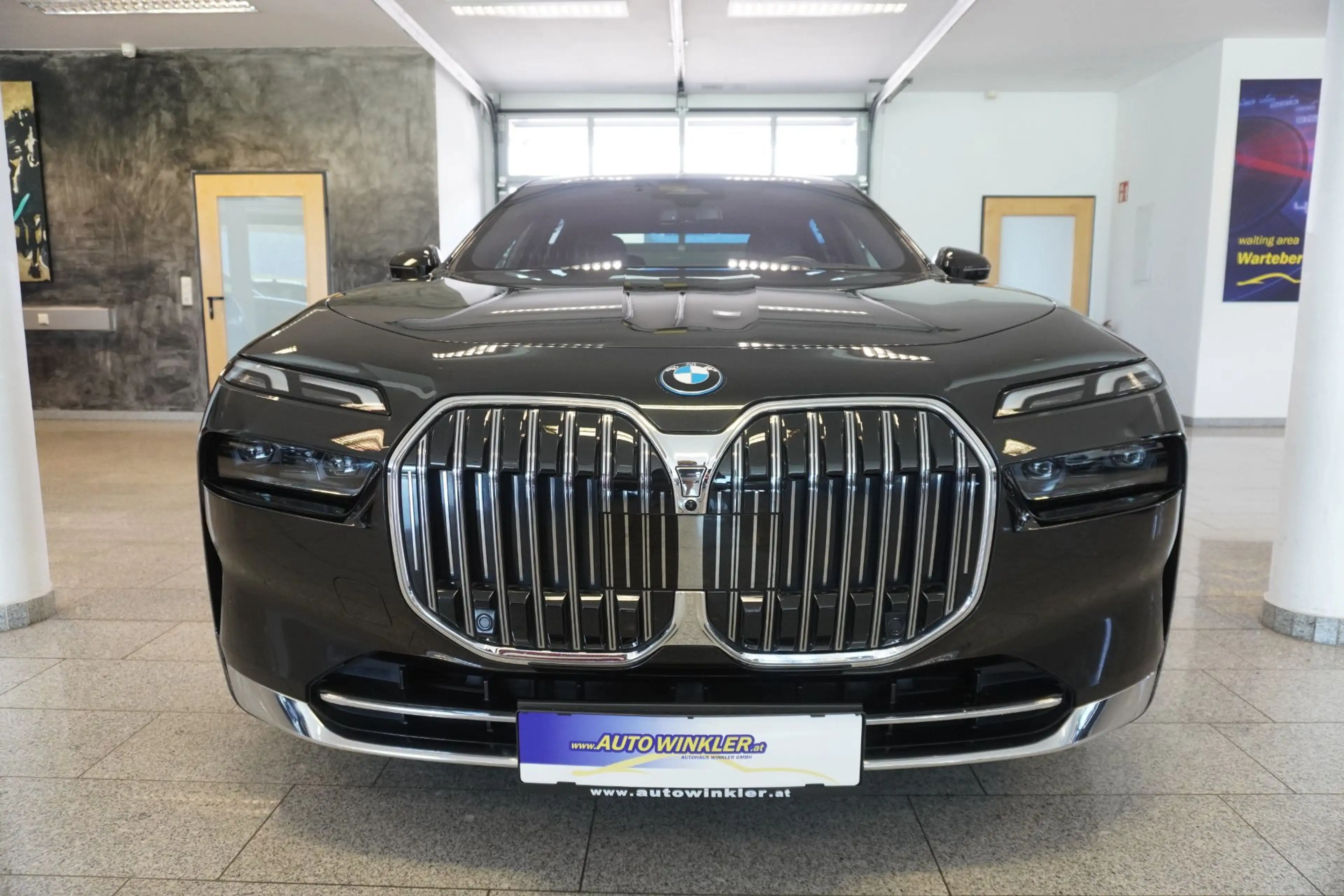BMW 750 e xDrive Limousine Massage/Leder/Navi/Kamera/LED — photo 2