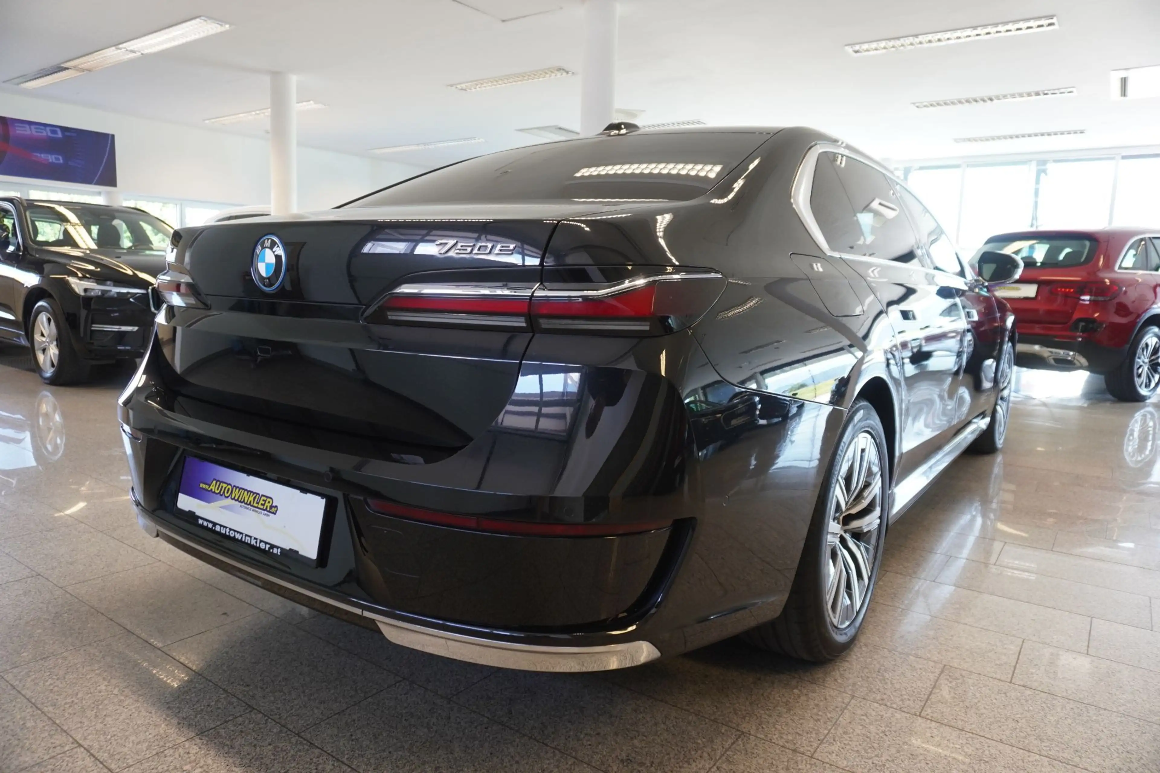 BMW 750 e xDrive Limousine Massage/Leder/Navi/Kamera/LED — photo 5