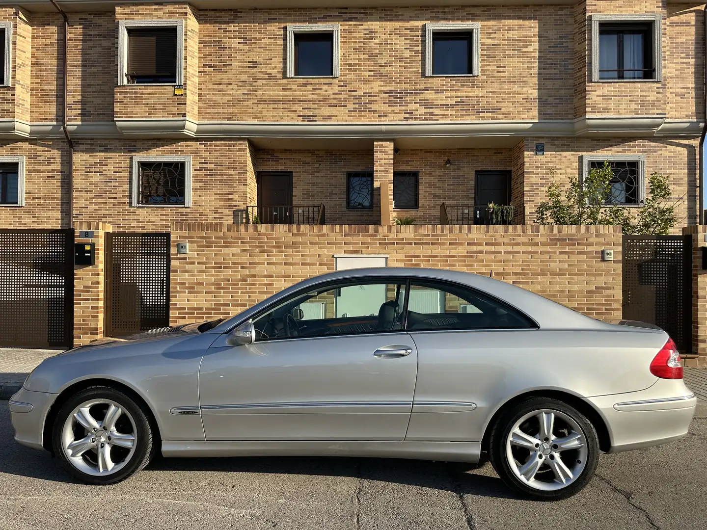 Mercedes-Benz CLK 320 Elegance - 2