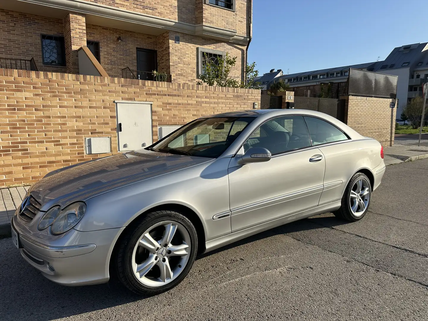 Mercedes-Benz CLK 320 Elegance - 1