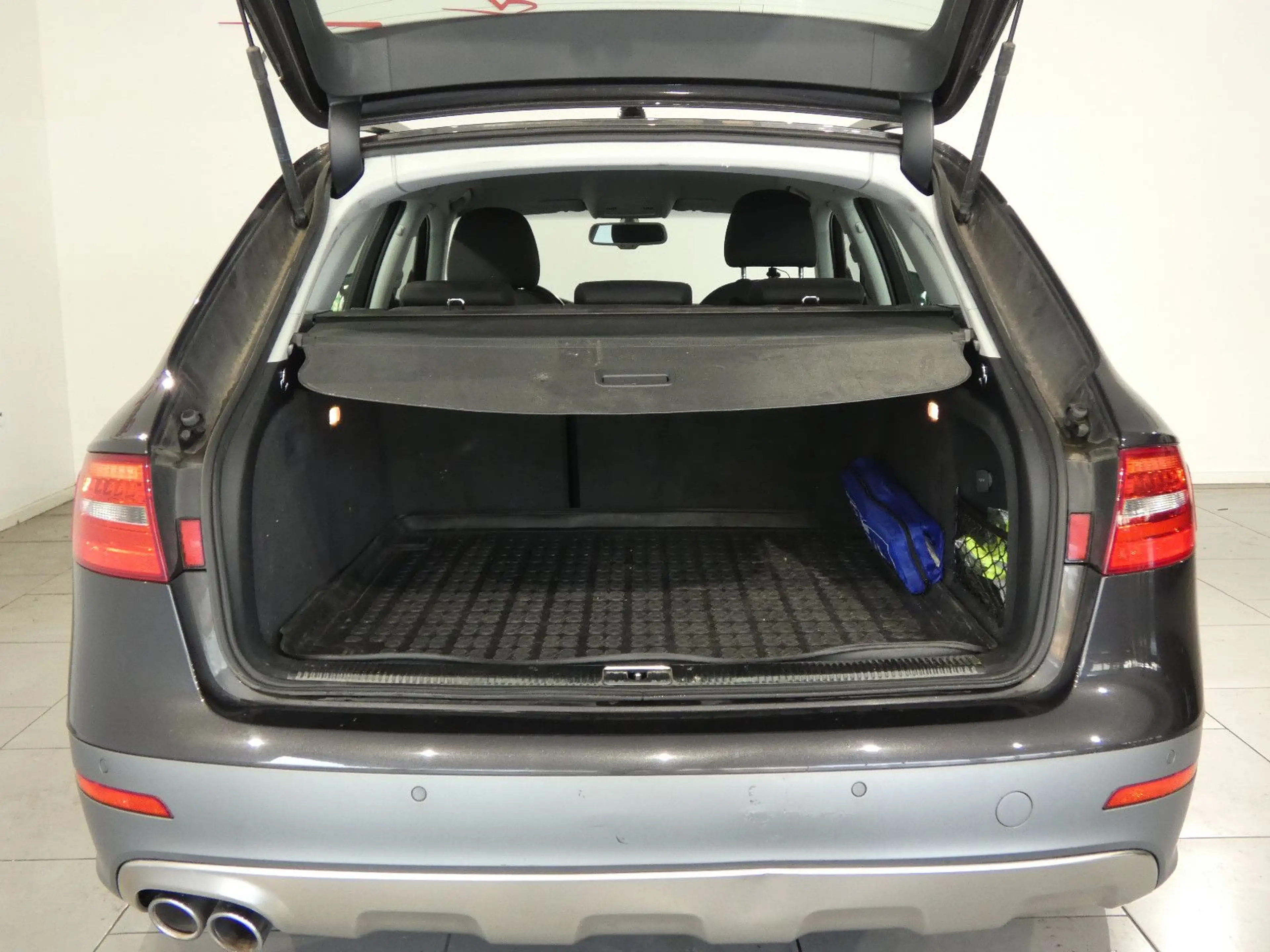 Audi A4 allroad quattro 2.0 TDI S-tronic Xenon/Navi — photo 9