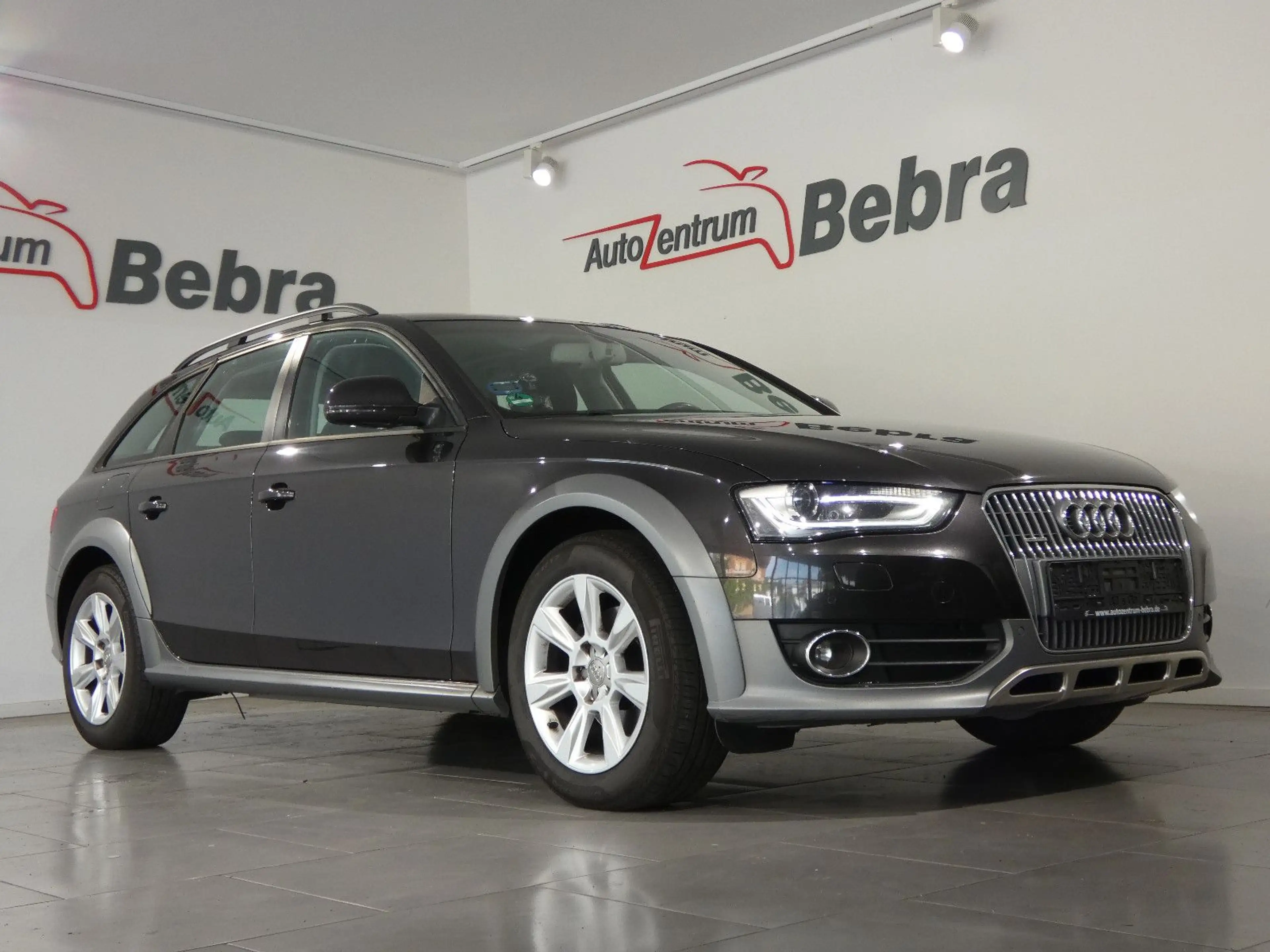 Audi A4 allroad quattro 2.0 TDI S-tronic Xenon/Navi — photo 4