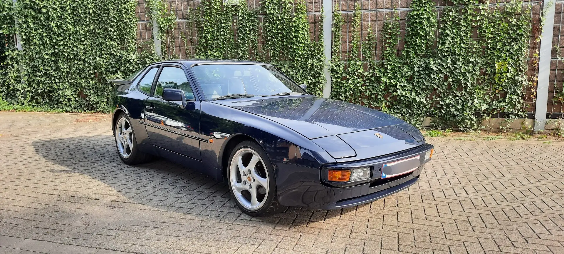 Porsche 944 Porsche 944 - 1983 automaat Albastru - 1