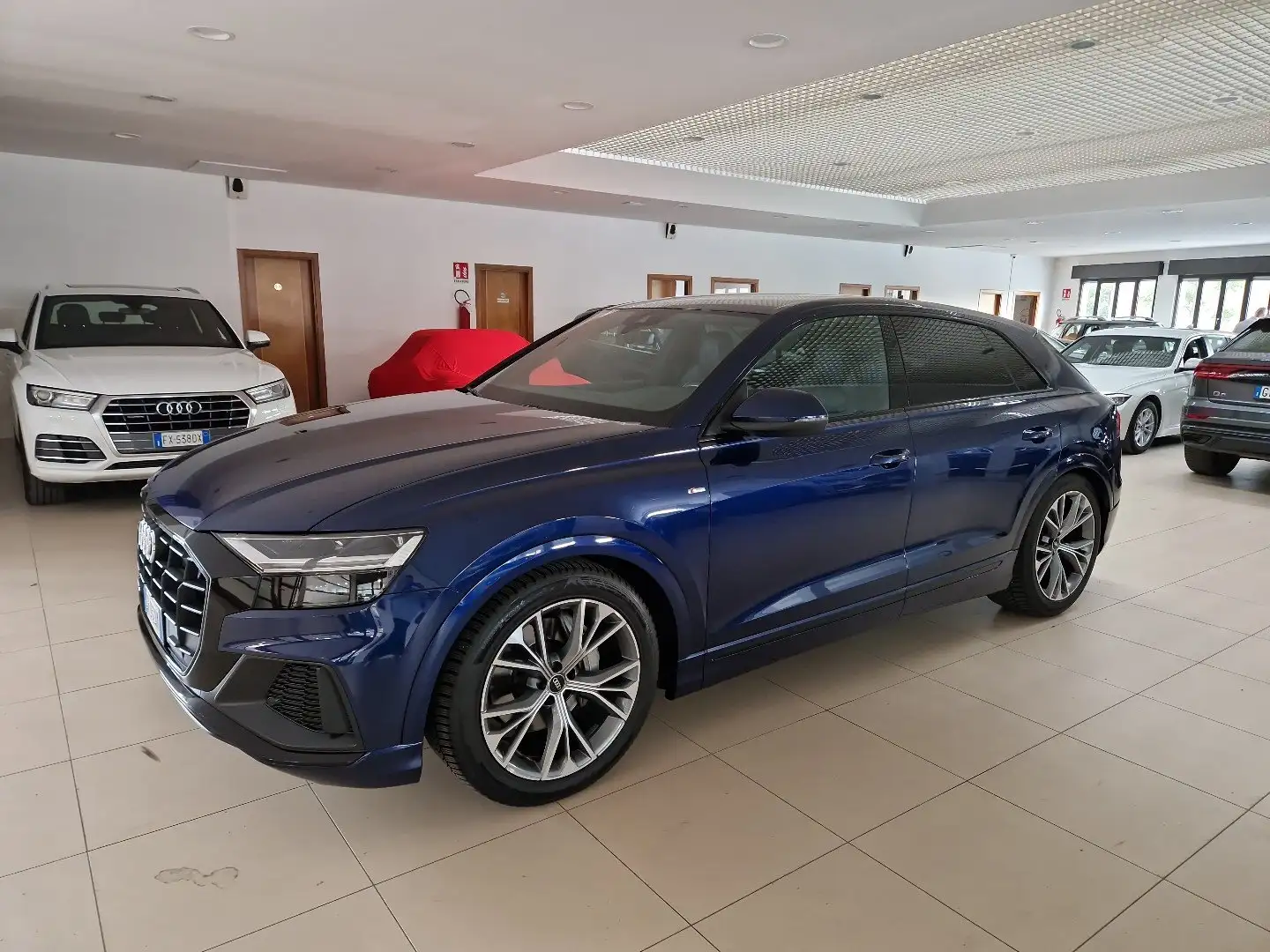 Audi Q8 50 TDI 286cv MHEV quattro tiptronic Sport S line Bleu - 1