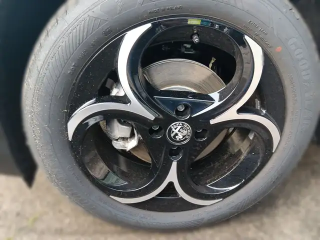 Alfa Romeo Junior view 15