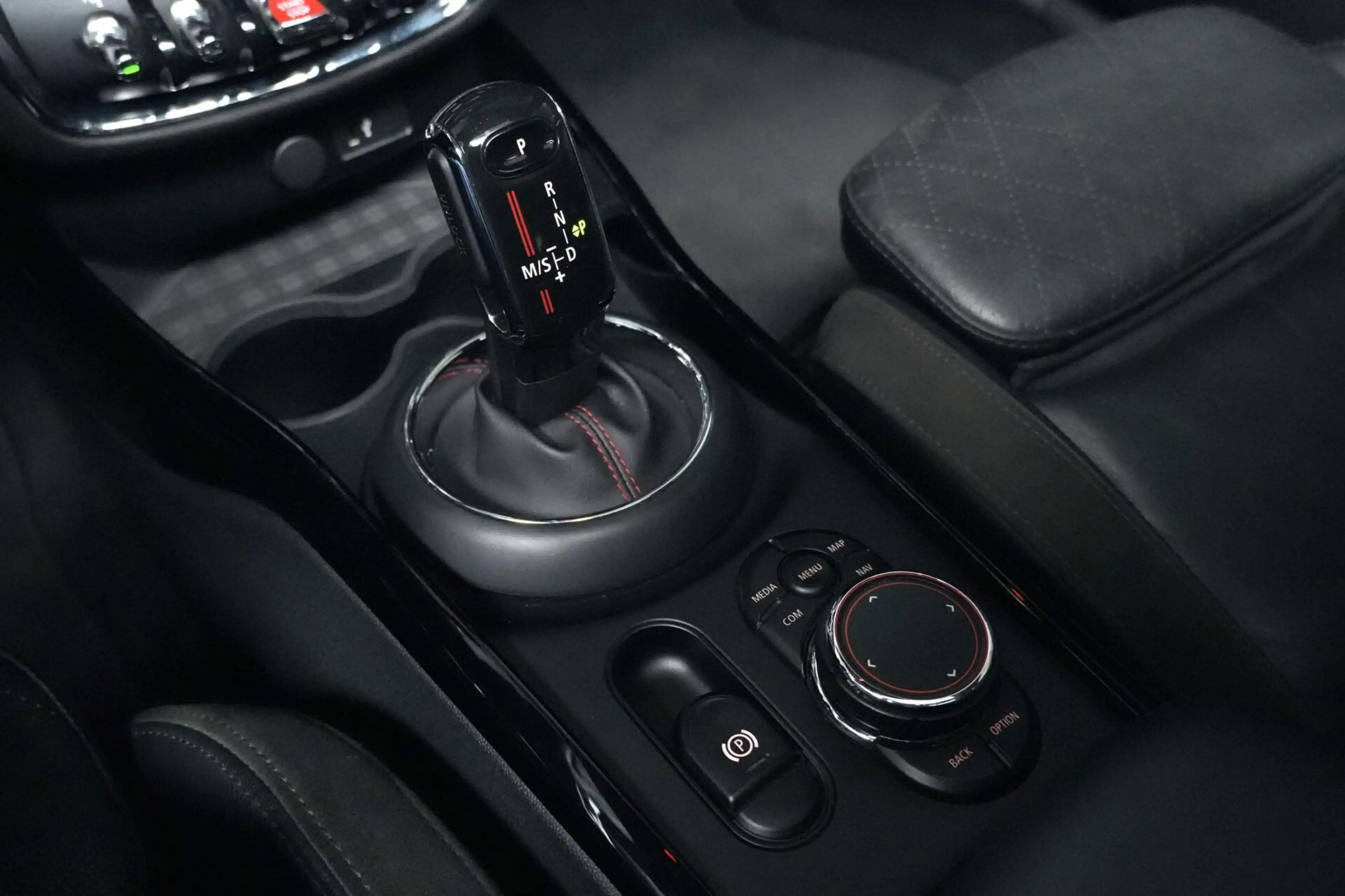 MINI Cooper S Clubman 2.0 Chili LCI Automaat 192 PK | Pano-dak | CarPlay — photo 9