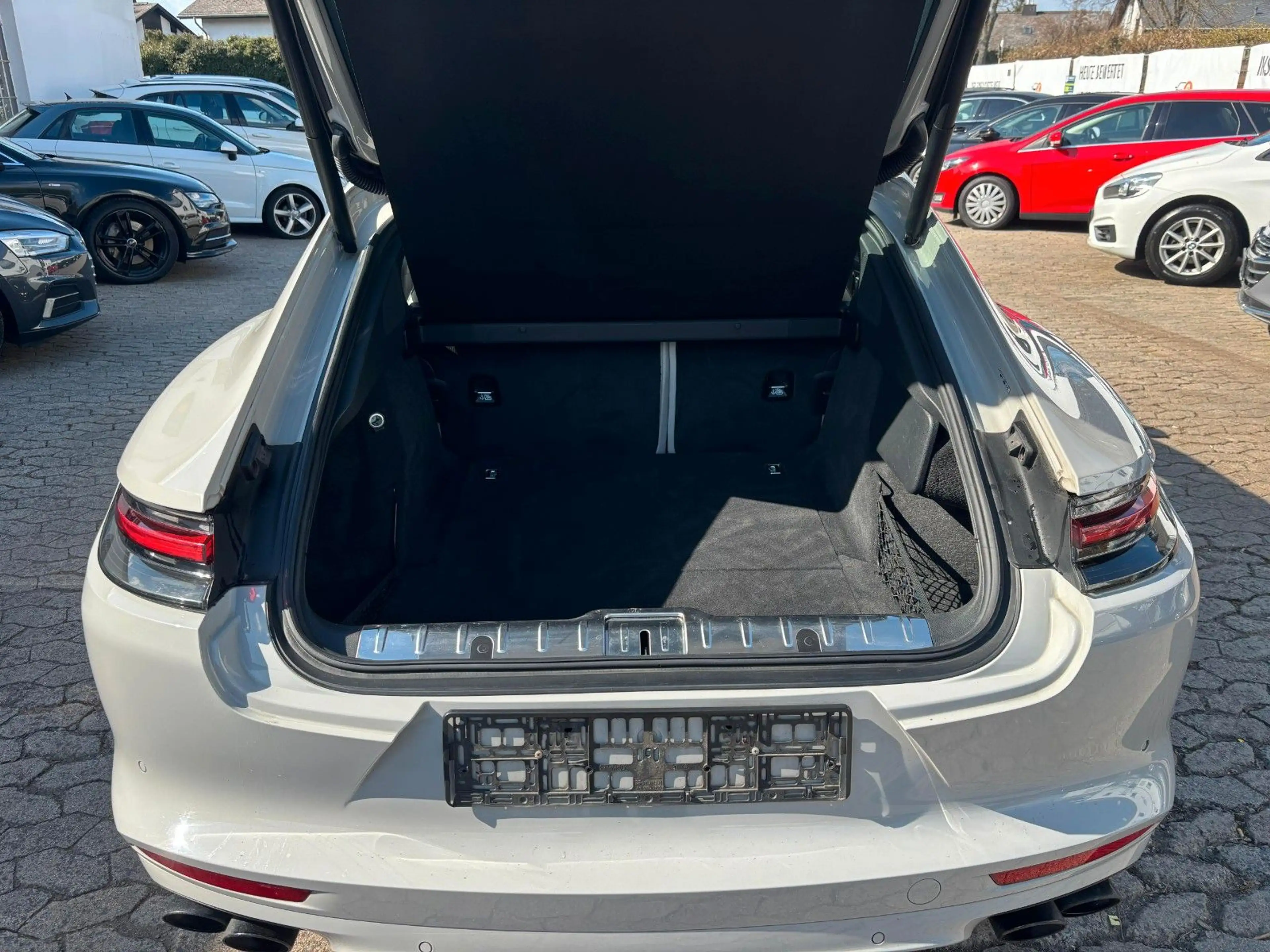Porsche Panamera 4 S | KREIDE | Softclose | 360° Standhz — photo 10