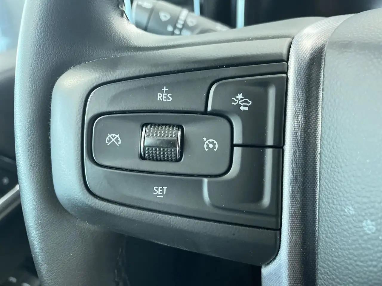 GMC Sierra 2500HD снимка GMC Sierra 2500HD