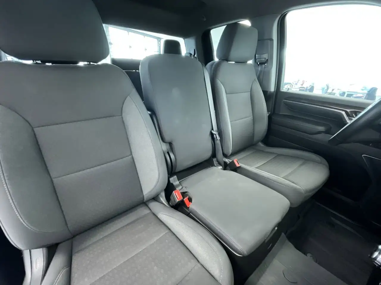 GMC Sierra 2500HD снимка GMC Sierra 2500HD