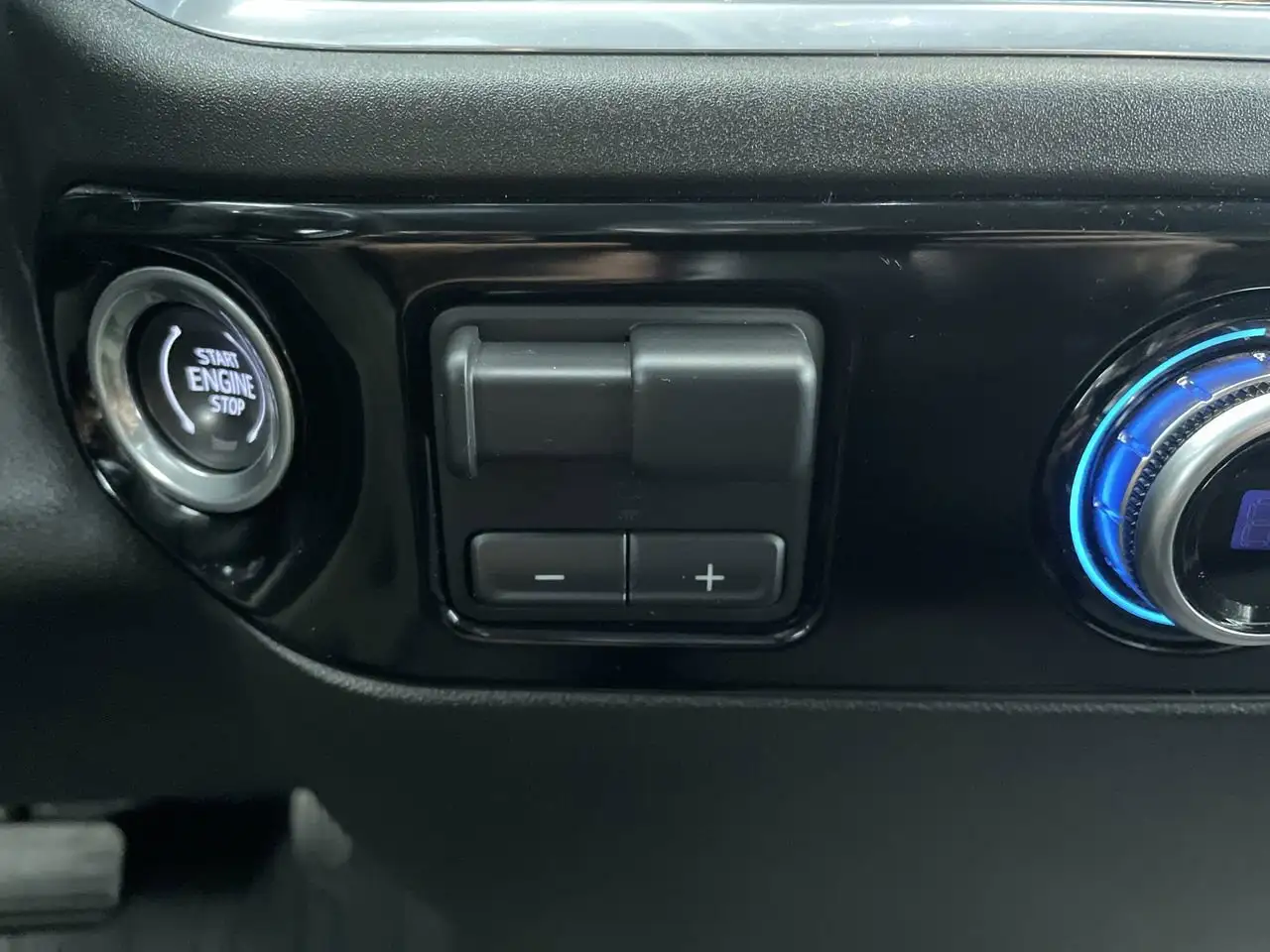 GMC Sierra 2500HD снимка GMC Sierra 2500HD