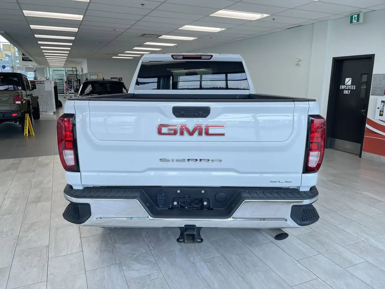 GMC Sierra 2500HD снимка GMC Sierra 2500HD