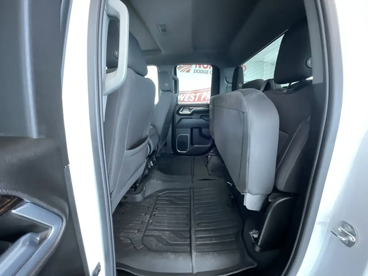 GMC Sierra 2500HD снимка GMC Sierra 2500HD