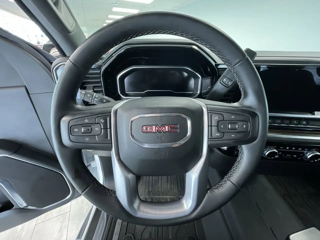 GMC Sierra 2500HD снимка GMC Sierra 2500HD