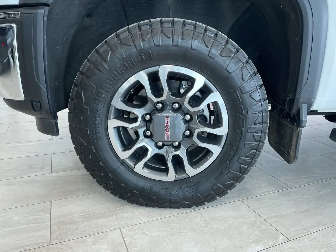 GMC Sierra 2500HD снимка GMC Sierra 2500HD