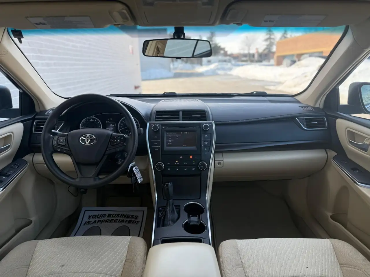 Toyota Camry снимка Toyota Camry