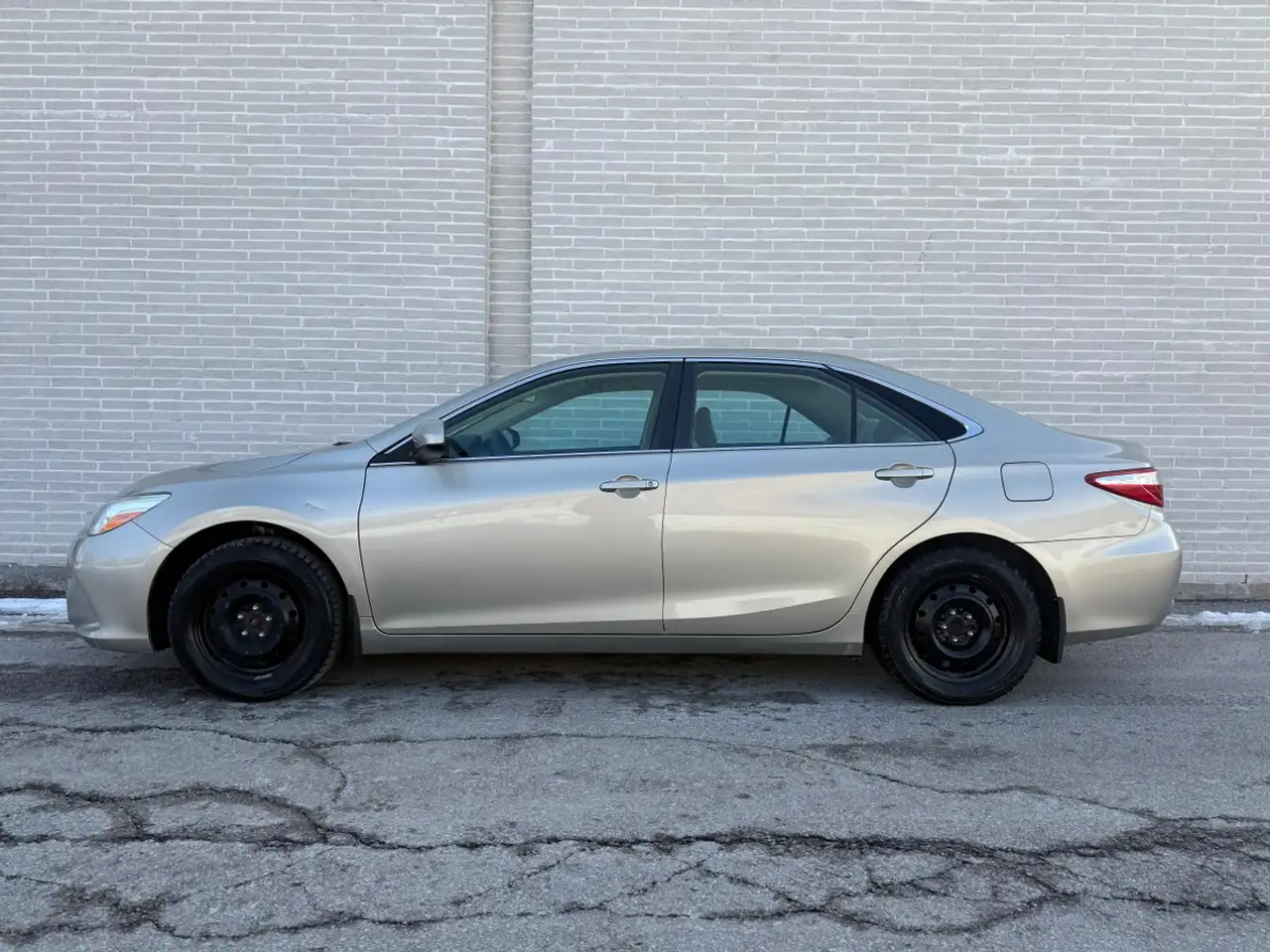 Toyota Camry снимка Toyota Camry